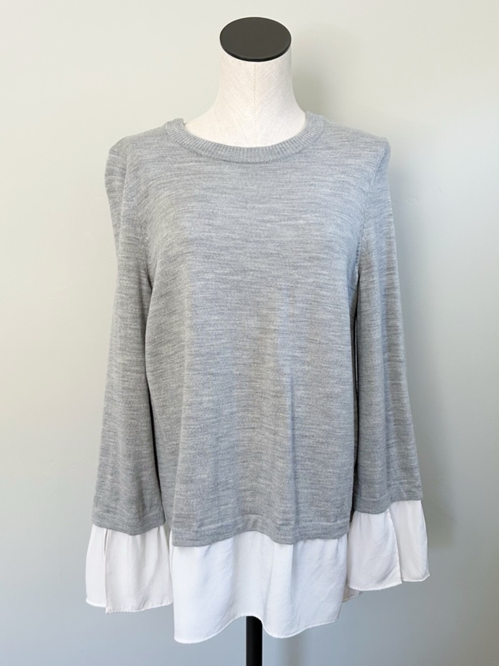 St. John Sweater Tie Back Silk Trim Wool Gray Cream 2018 Size M